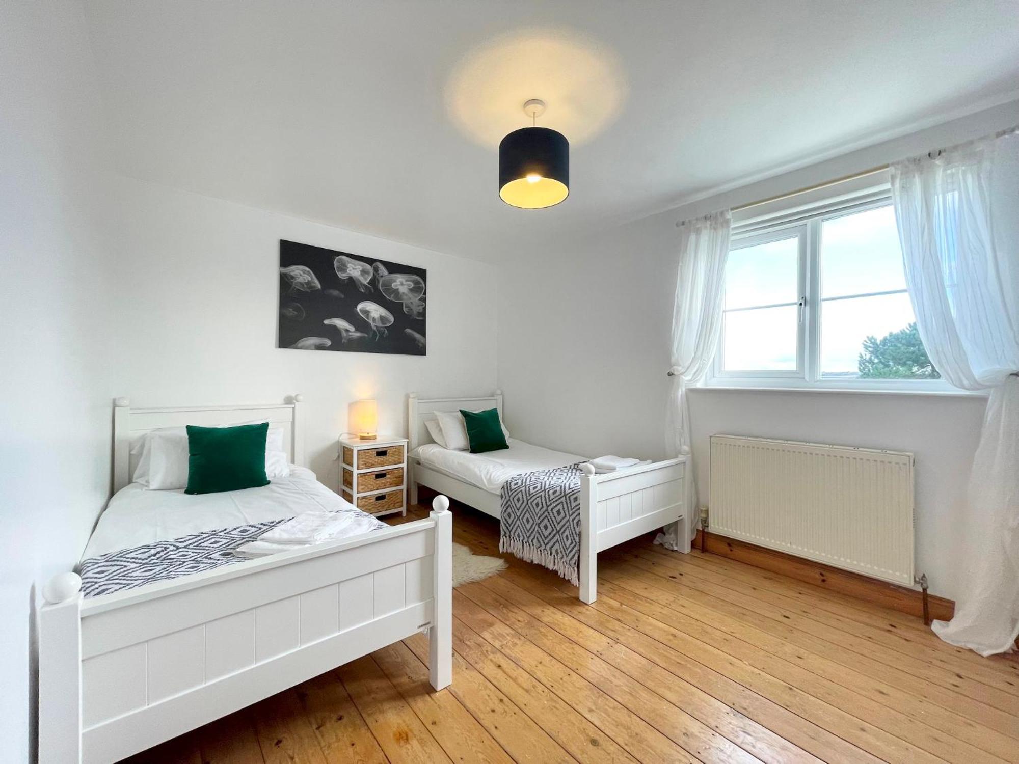 Spacious Home Sleeps 6 Short Walk To Port Isaac Village & Stunning Views Eksteriør bilde